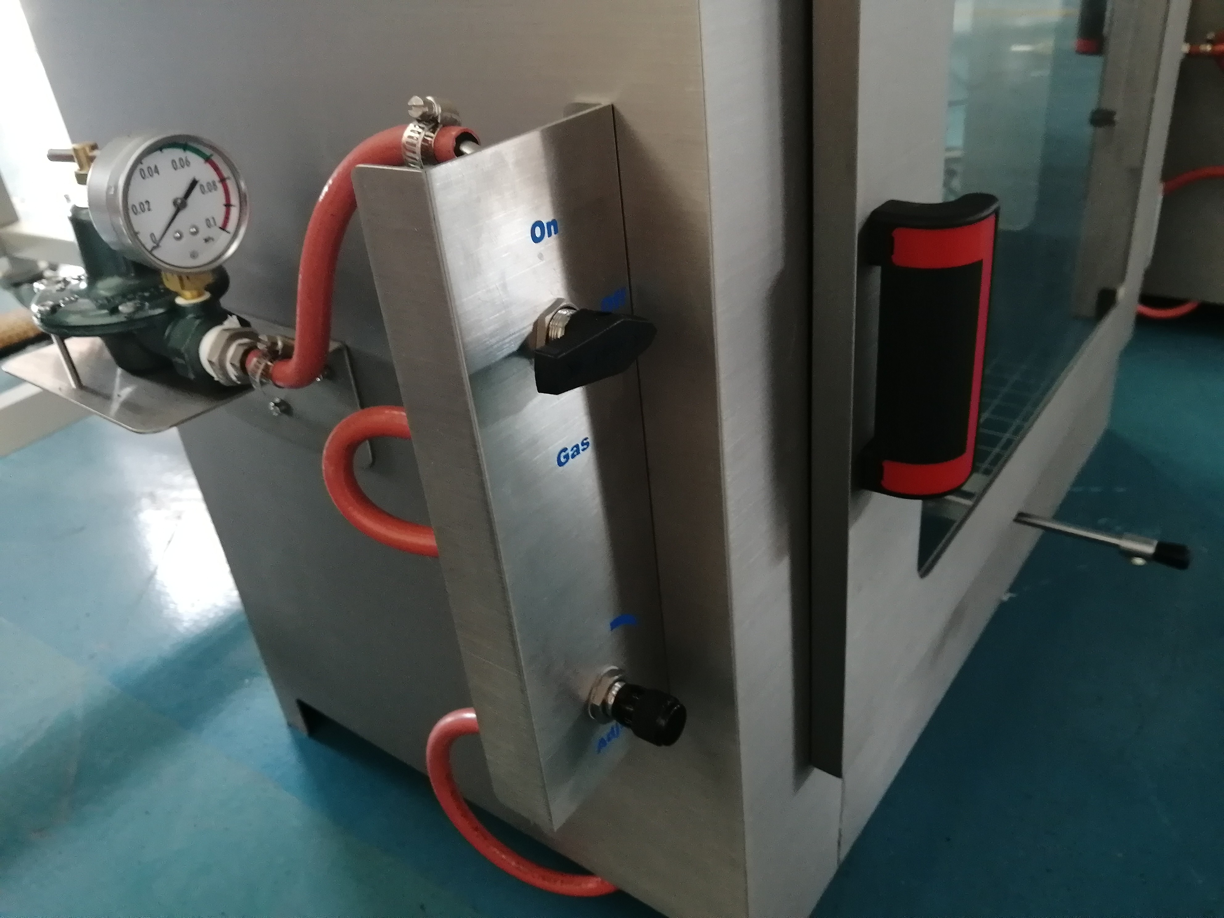Building Material Ignitability Test Apparatus by Single-flame Source Test